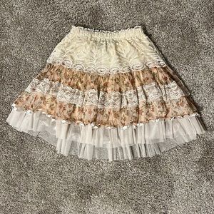 Floral lacy mini/midi skirt size medium